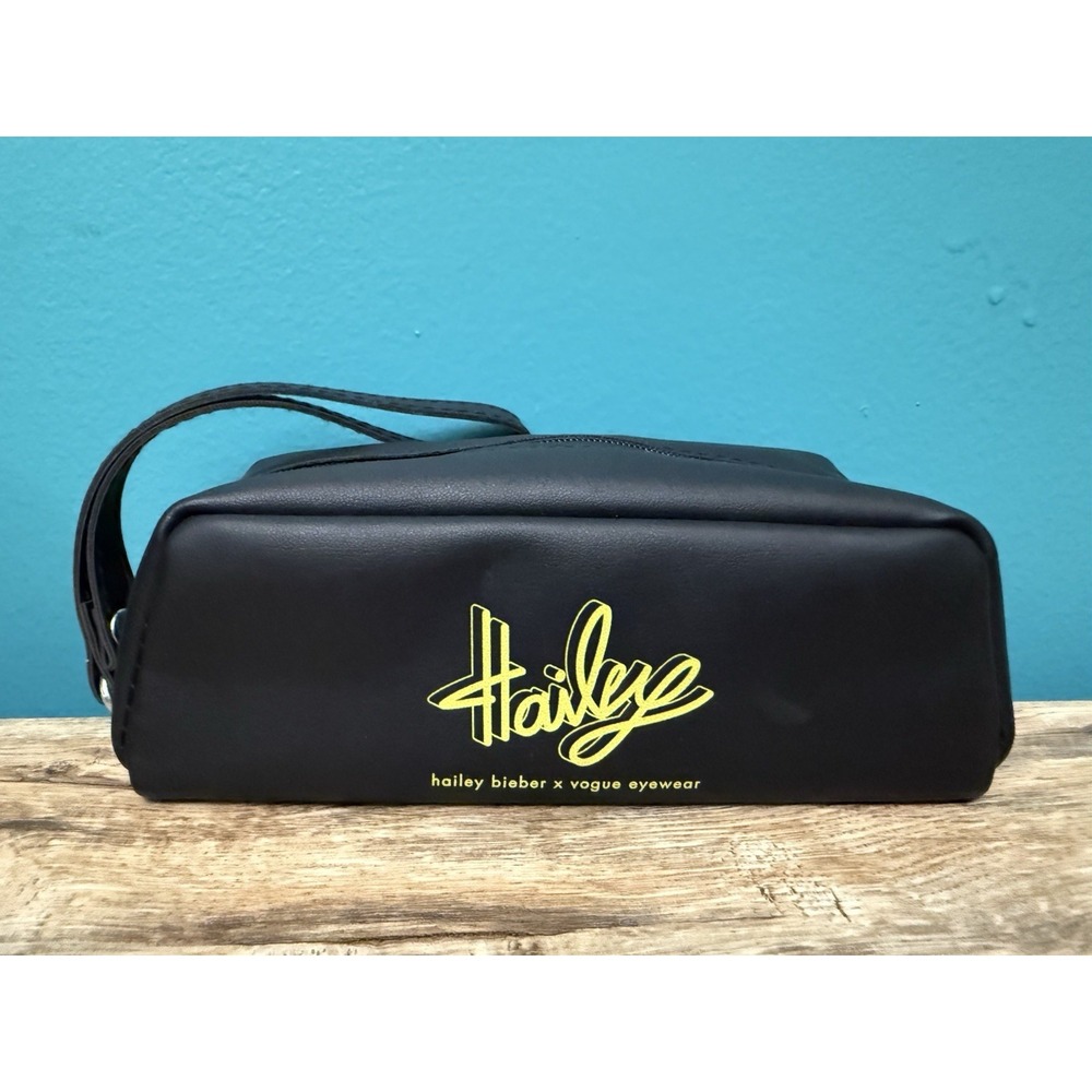 Hailey Bieber x Vogue Eyewear Case Zip Travel Pouch Black 6.5" & Cleaning Cloth